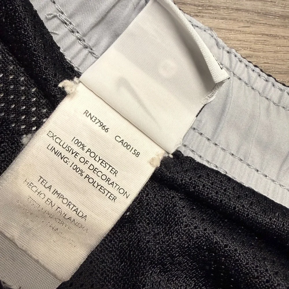 Nike‎ Mens Black Board Shorts Swim Trunks Cargo Pocket XL Mesh Lined Y2K